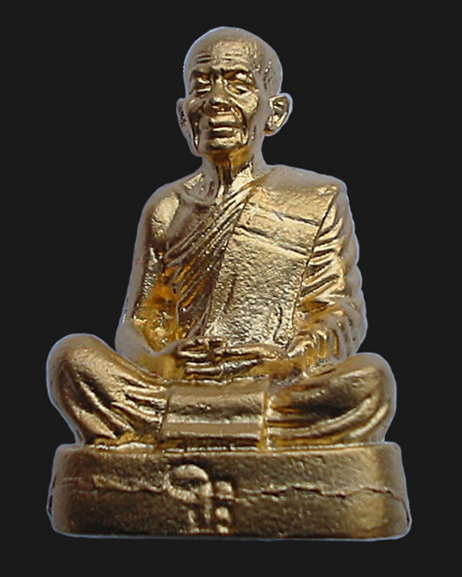 หลวงตามหาบัว หล่อรูปเหมือน เนื้อชุบทอง(เหมือนทองคำ) พ.ศ.2553 
