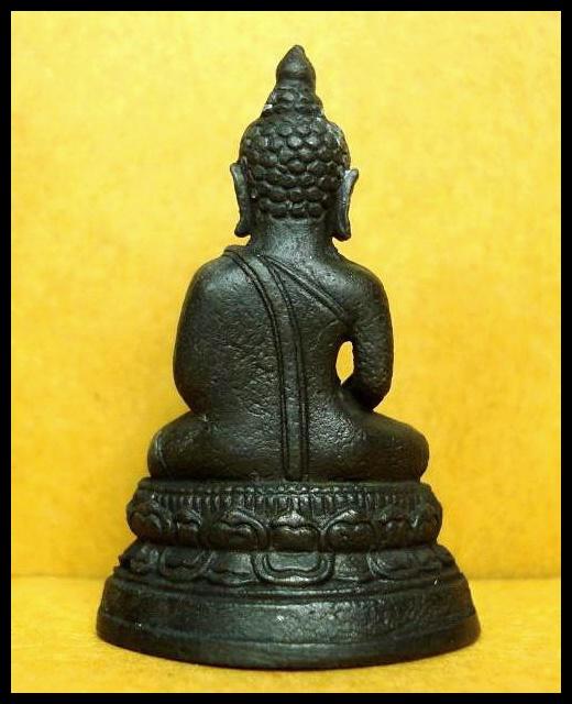 พระพุทธศักดิ์สิทธิ์ ... รุ่นปฐวีธาตุ ... หลวงปู่คำพันธ์ วัดธาตุมหาชัย จ.นครพนม พ.ศ.2536