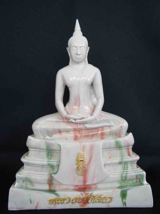 หลวงพ่อโสธรเนื้อเรซิ่งหินอ่อนขนาดฐานกว้าง 7 นิ้ว สูง 9 นิ้ว ห น้าตักพระ 5นิ้ว