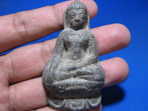 พระนั่ง เนื้อชิน องค์ใหญ่ ๆ ไม่ทราบที่