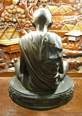 รูปเหมือนเนื้อโลหะหน้าตัก 9 นิ้ว เทพประทานพร หลวงพ่อคูณ ปริสุทโธ