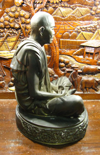 รูปเหมือนเนื้อโลหะหน้าตัก 9 นิ้ว เทพประทานพร หลวงพ่อคูณ ปริสุทโธ