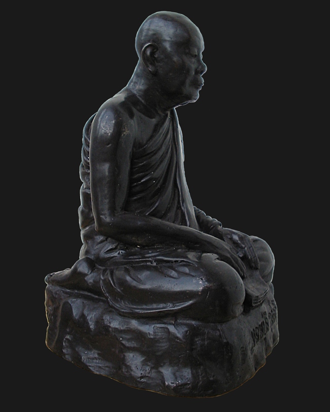 พระบูชารุ่นแรก หลวงปู่ลี กุสลธโร วัดถ้ำผาแดง อุดรธานี พ.ศ.2550 (หายากมาก)