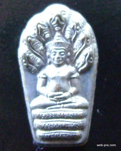 พระปรกมะขาม เนื้อเงิน หลวงปู่ม่น วัดเนินตามาก ชลบุรี รุ่นเมตตา พ.ศ.2537 สวย #1