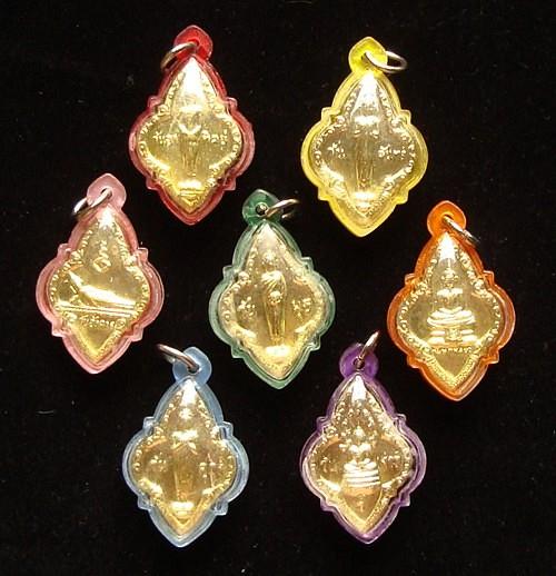 พระประจำวัน 7 วัน 7 สี 7 องค์ เลี่ยมเดิม หลวงปู่ทิมปลุกเสก ปี พ.ศ.2518