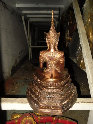 พระพุทธวัดหน้าพระเมรุอยุธยาหน้าตัก 5 นิ้วสมโภช 500 ปี