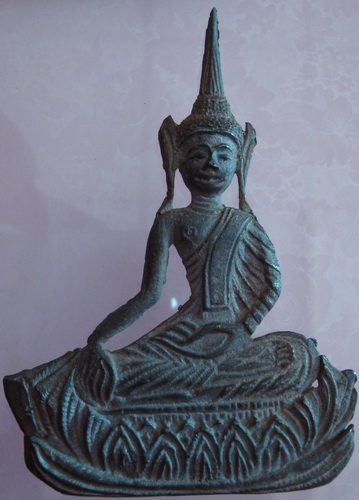 พระนั่งบัว เนื้อชิน ไม่ทราบสำนัก