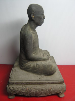 หลวงปู่อินวัดหนองเม็กสุรินทร์ 5 นิ้ว