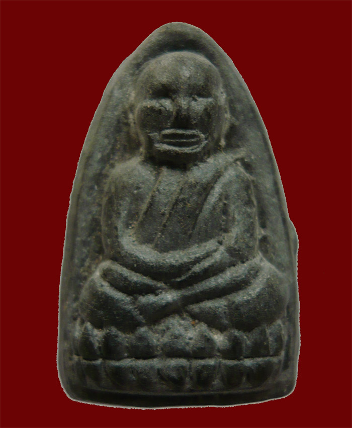 หลวงปู่ทวดหลังแบบ รุ่นเลื่อนสมณศักดิ์ ปี 2545 อาจารย์ทอง วัดสำเภาเชย สวย หายาก