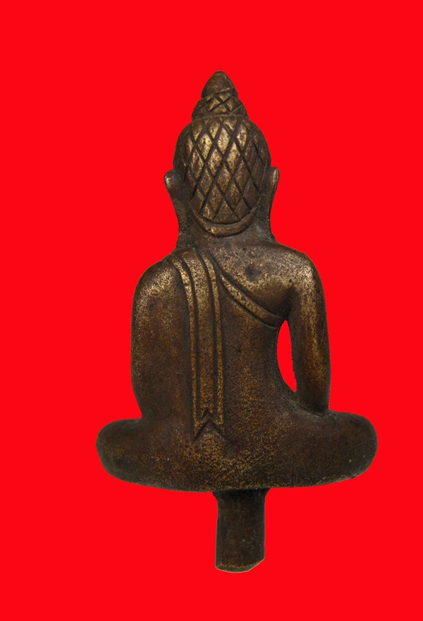 พระยอดธงเนื้อทองเหลืองเก่า สูง 1-2 นิ้ว ครับ ไม่ทราบที่ 120 ฿ รวมส่ง