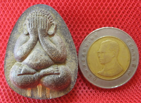 ปิดตานวะมหามงคล แซยิด 76 ปี เนื้อผงใบลาน ตะกรุดเงิน 3 ดอก+โรยผงตะไบพระกริ่งทั้งด้านหน้าและหลัง