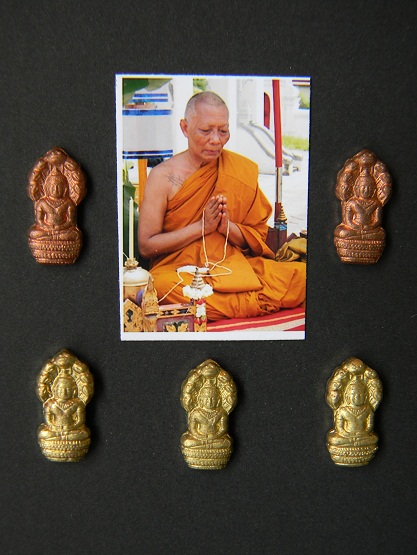 พระนาคปรกจ้อยเนื้อทองเหลือง+เนื้อทองแดง 5 องค์ ลพ.สาคร วัดหนองกรับ ( ชุดที่ 2 ) ราคาเบาๆๆๆครับ