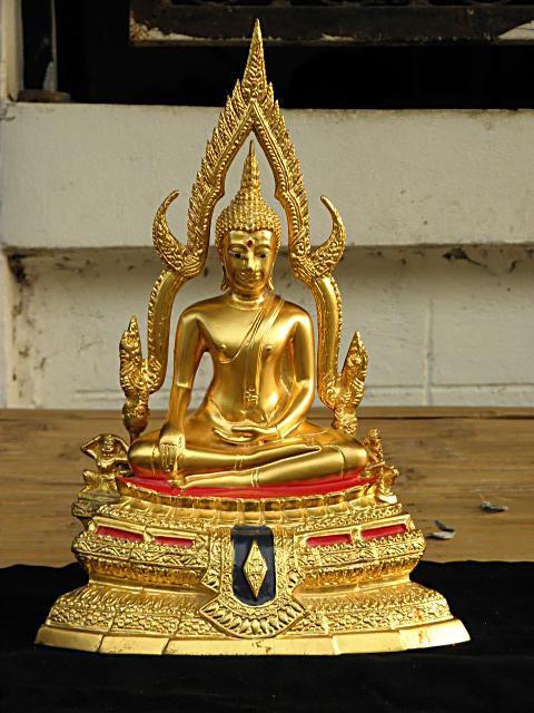 พระพุทธชินราช วัดพระศรีรัตนมหาธาตุวรมหาวิหาร (วัดใหญ่) ปี2542 ( ตามุก กลางหน้าผากฝังพลอยแดง )