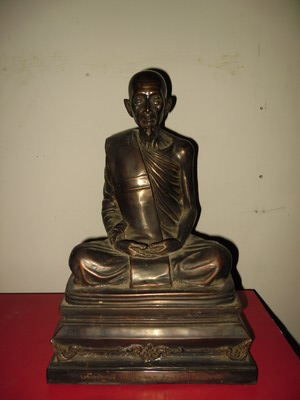 หลวงปู่โต๊ะวัดประดู่ฉิมพลี 9 นิ้ว