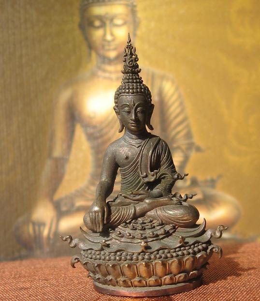 กริ่งพระพุทธประทานยศบารมี เนื้อนวะ หมายเลข ๑๒๑๓๐     ผลงานออกแบบ โดย อ.เฉลิมชัย โฆษิตพิพัฒน์