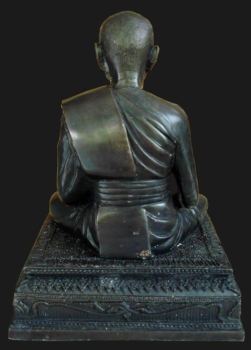 พระบูชา หลวงปู่รอด วัดสันติกาวาส หน้าตัก ๕ นิ้ว ๑ใน ๒๕๐ องค์