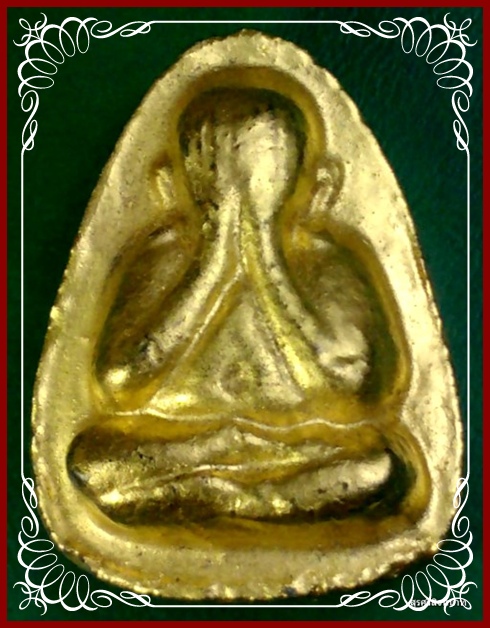 @@@....พระปิดตาปลดหนี้หลังยันต์ตรี หลวงปู่โต๊ะ กรรมการ เนื้อผงใบลาน ปิดทอง เสก 3ไตรมาส ..@@@