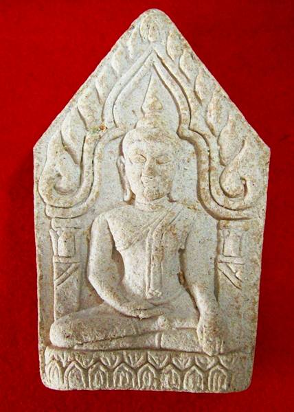 ขุนแผนหลวงปู่เจือ ฝังตะกรุดเงิน เนื้อขมิ้นเสก