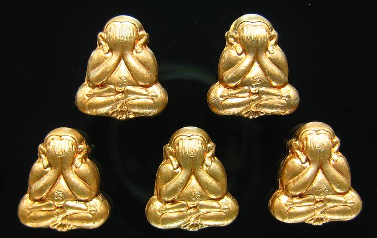 **ทีเดียว 5 องค์ พระปิดตาหลังรูปเหมือน หลวงพ่อเกษม เขมโก เืนื้อทองแดง สวยๆ เคาะเดียวแดง**WI81