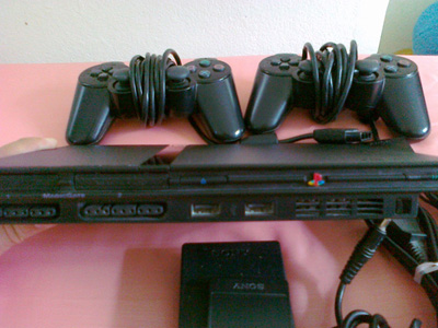 ขายถูก PS2 รุ่น 77006 เมม 8mb  เคาะเดียว (รูปจริง) สภาพดี อุปกรณ์ครบ เคาะเดียว ขายเพราะไม่มีเวลาเล่น