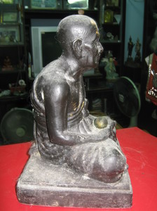 หลวงปู่ทวดวัดช้างให้หน้าตัก 5 นิ้ว