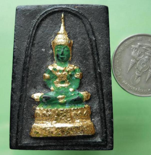 พระแก้วมรกตเนื้อผง ลงรักปิดทอง เจ้าคุณนรฯ ออกวัดศีลขันธารา  จ.อ่างทอง  ปี ๒๕๑๓   (องค์ที่ 2)   