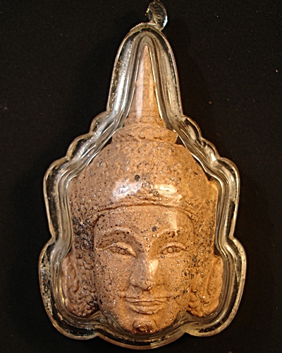 พระลักษณ์หน้าทองหลวงปู่กาหลง ปี๔๙