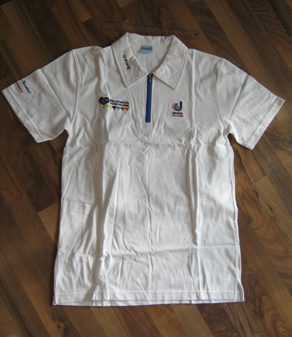 ชุดเสื้อ กางเกง สมุด ของใหม่ สุดคุ้ม1