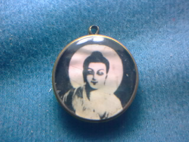 ดวงตาพระพุทธเจ้า หลวงพ่อผินะ (ดวงใหญ่ นิยม)