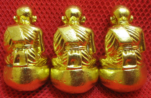 หลวงปู่ทวด พิมพ์เบ้าทุบ 3 องค์ เนื้อเปียกทอง วัดในหาน อ.นอง อ.ทอง อ.สุภา ร่วมปลุกเสก ปี 36