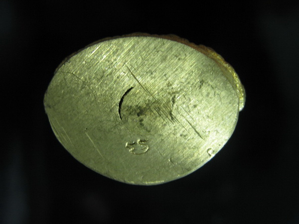 พระกริ่งฐิตสีโล (อุดมสุข) เนื้อทองผสมฉนวนพระบูชา หลวงปู่หมุน ฐิตสีโล อายุ 105 ปี เสาร์ 5 พ.ศ. 2543