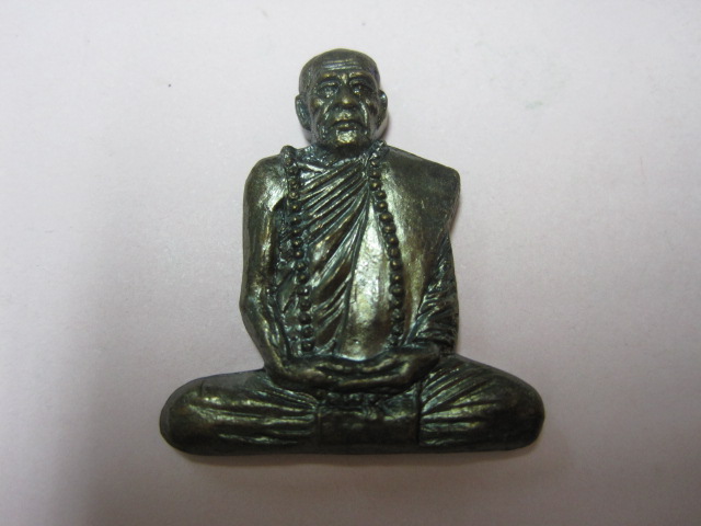 รูปเหมือนหลวงปู่คำบุ วัดกุดชมพู จ.อุบลราชธานี