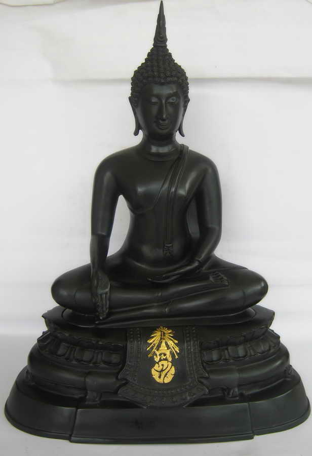 พระบูชากฐินต้น ภปร. วัดเทวสังฆาราม (วัดเหนือ)((((ย้อนยุค)))) ปี พ.ศ.2506 ขนาดหน้าตัก 9 นิ้วครับ
