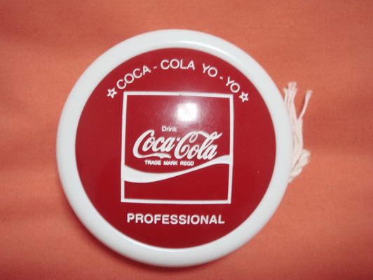 YO YO Coca Cola ขาว เเดง  Professional 2005 Lemited Edition