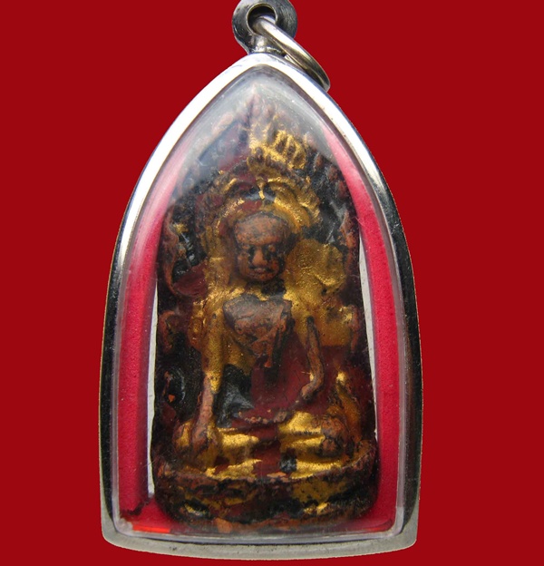 พระเนื้อดินปิดทอง ปางชนะมารพร้อมกรอบ ไม่ทราบที่ รวมส่ง