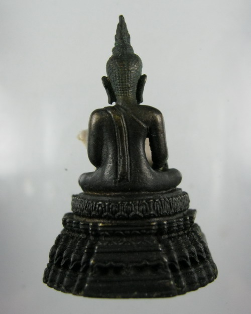 หลวงพ่อวัดไร่ขิง อุดกริ่งสวย 300บาทครับ