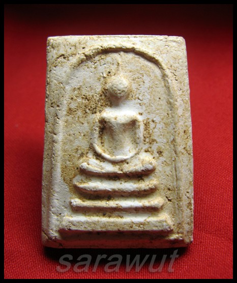 พระสมเด็จองค์ใหญ่ ไม่ทราบที่ โรยเศษตะไบ แถมเนื้อผงอีกองค์ เคาะเดียวครับ