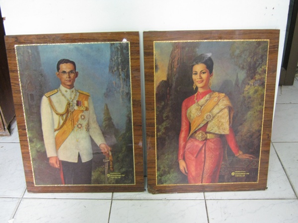 รูปเก่า ในหลวงพระราชินี ธนาคารกรุงศรี แจกครับเริ่ม 600 บาท เคาะเดียวแดง ส่งฟรี