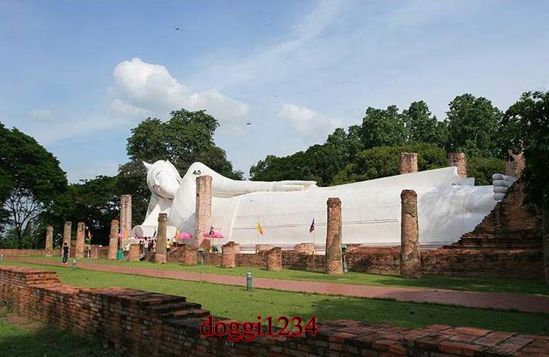 วัดใจ...สมเด็จกรุ ขุนอินทประมูล พิมพ์พระประธาน ฐานหนุน (มีเส้นผ้าทิพย์)เคาะเดียวแดง . . . 4