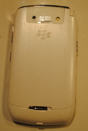 BlackBerry Curve 8900 ของจีน 2 ซิม ดูทีวีได้นะครับ สภาพดี พร้อมที่ชารท์แบตครับ เคาะเดียวครับ