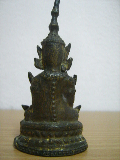 พระรัตนะหน้าตักนิ้วครึ่งสูง3นิ้วครึ่งรักทองเดิมๆ
