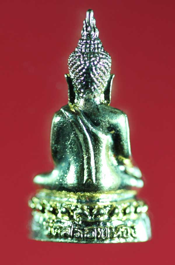 พระรุปเหมือนหลวงพ่อเหลือ วัดสร้อยทอง พระรามหก กทม.