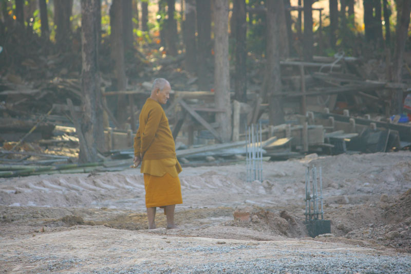 เหรียญกฐินสามัคคี หลวงพ่อลออ วัดบ้านไร่ รุ่นแรก ปี2553 เนื้อทองแดงรมดำ หมายเลข#323 จารพิเศษ