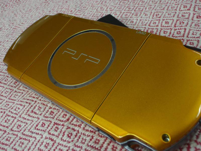 PSP-3006 สีทองสภาพใหม่