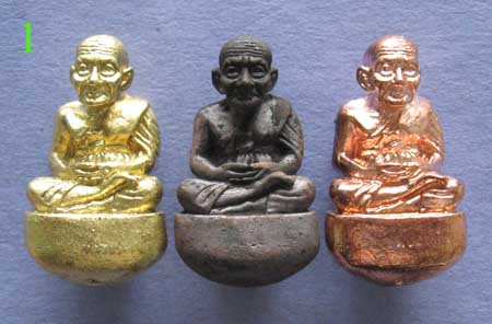 หลวงปู่ทวดเบ้าทุบวัดในหาน ภูเก็ต เปียกทอง+ผิวไฟ+สตางค์แดง ปี 36 เคาะเดียว