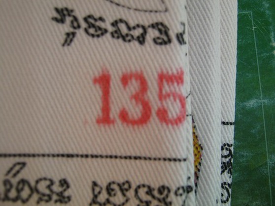 ผ้ายันต์+เหรียญเจริญพร หลวงปู่ชื่น วัดตาอี จ.บุรีรัมย์ ปี45 ผืนใหญ่ 55 x 75 ซ.หลวงปู่ชื่น วัดตาอี ผ้