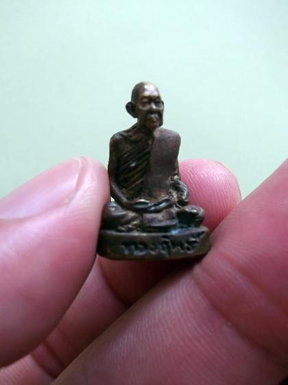 เคาะเดียว หลวงปู่ทองฤทธิ์ วัดป่าฉันทนิมิตร รุ่นแรกและรุ่นเดียวครับ
