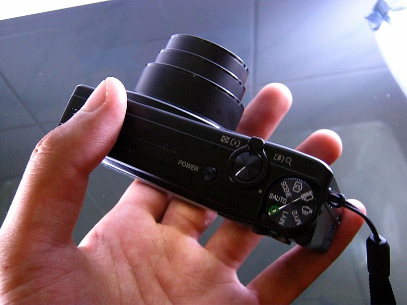 ***ลงใหม่ครับ***ขายกล้อง Ricoh CX5 ใช้งานมา 9-10วัน สภาพ 99.99% จะเรียกมือสองก็ได้ มือหนึ่งก็ได้ครับ