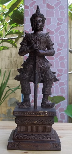 พระบูชาท้าว เวสสุวรรณ หลวงปู่มีวัดมารวิชัย รุ่นแรก