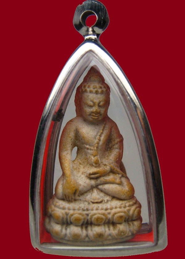 พระชัย เนื้อผงสีขาว มีกริ่งดังใสแจ๋ว พร้อมกรอบสวยมาก ไม่ทราบที่ครับ 120 บาทรวมส่งครับ